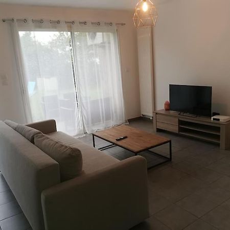 Jolie Maison Entiere Avec 3 Chambres Centre Ville Saint-Andre-de-Cubzac Bagian luar foto