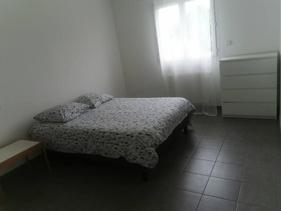 Jolie Maison Entiere Avec 3 Chambres Centre Ville Saint-Andre-de-Cubzac Bagian luar foto