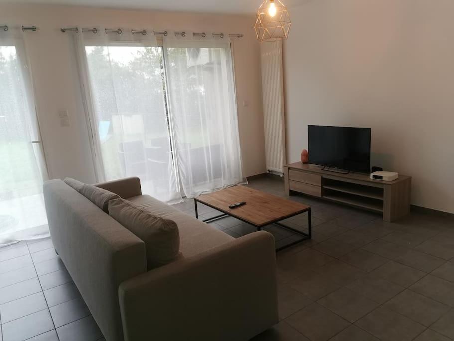 Jolie Maison Entiere Avec 3 Chambres Centre Ville Saint-Andre-de-Cubzac Bagian luar foto